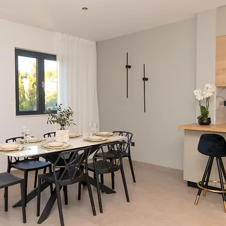 Barovic - Delux Appartement *