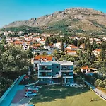 Barovic - Delux Apartamento